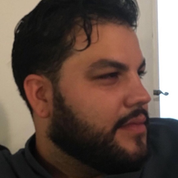 Meet your Posher, Juan - Picture 2 of 9